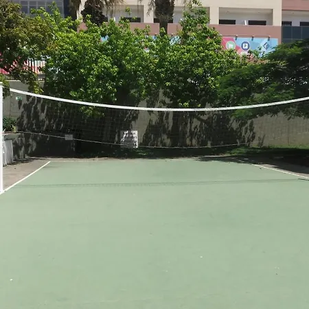 2-bedroom Near Beach And Golden Mile