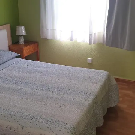 2-bedroom Near Beach And Golden Mile Apartment