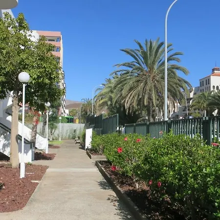 Apartment 2-bedroom Near And Golden Mile Playa de las Américas
